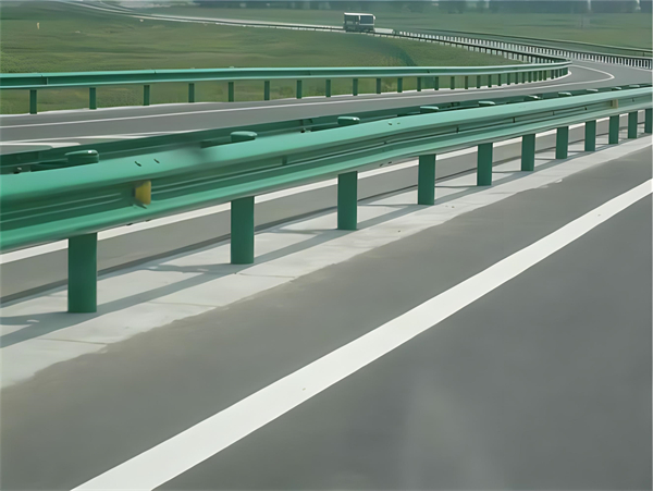 张家界波形梁护栏在高速公路的应用